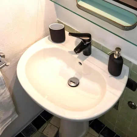 La Tana Di Grace Appartement Riomaggiore Buitenkant foto